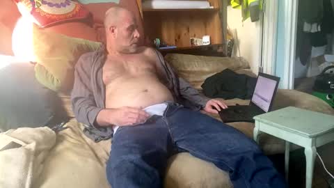 dadbodlondon online show from 04/07/26, 08:59