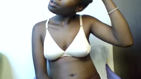 Snapshot of daddies_lover chatting on 03/21/26, 10:20 Goddess online show from 03/21/26, 10:20