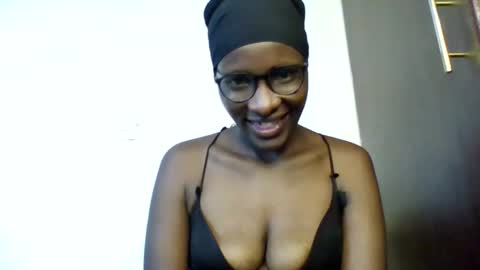 Snapshot of daddies_lover chatting on 03/30/26, 02:07 Goddess online show from 03/30/26, 02:07