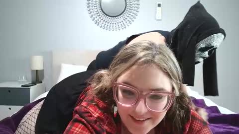 daddies_princesss online show from 03/07/26, 07:00