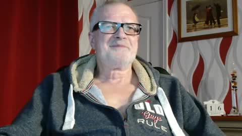 Snapshot of daddiescockforyou chatting on 01/16/25, 08:57 Brian ... online show from 01/16/25, 08:57