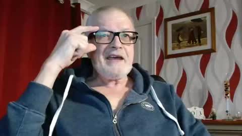 Snapshot of daddiescockforyou chatting on 03/03/25, 09:05 Brian ... online show from 03/03/25, 09:05