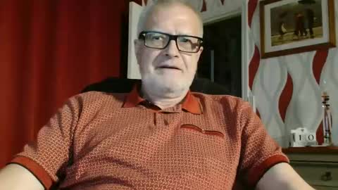 Snapshot of daddiescockforyou chatting on 09/10/25, 07:58 Brian ... online show from 09/10/25, 07:58