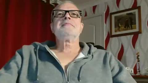 Snapshot of daddiescockforyou chatting on 09/24/25, 08:01 Brian ... online show from 09/24/25, 08:01