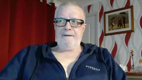 Snapshot of daddiescockforyou chatting on 04/01/26, 07:55 Brian ... online show from 04/01/26, 07:55