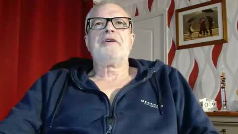 Snapshot of daddiescockforyou chatting on 04/09/26, 08:03 Brian ... online show from 04/09/26, 08:03
