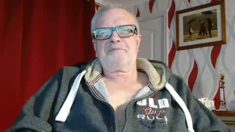 Snapshot of daddiescockforyou chatting on 04/15/26, 07:54 Brian ... online show from 04/15/26, 07:54