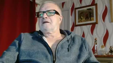 Snapshot of daddiescockforyou chatting on 04/30/26, 08:04 Brian ... online show from 04/30/26, 08:04
