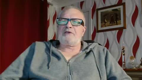 Snapshot of daddiescockforyou chatting on 05/20/26, 08:04 Brian ... online show from 05/20/26, 08:04
