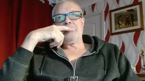 Snapshot of daddiescockforyou chatting on 06/03/26, 08:03 Brian ... online show from 06/03/26, 08:03