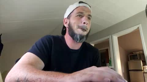 Snapshot of daddo1477 chatting on 10/07/25, 09:12 daddo1477 online show from 10/07/25, 09:12