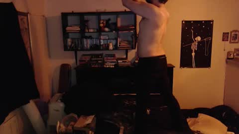 Snapshot of daddy_werewolf chatting on 03/27/26, 06:08 daddy_werewolf online show from 03/27/26, 06:08