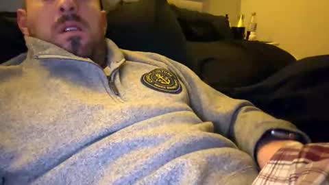 Snapshot of daddyace321 chatting on 04/01/26, 11:33 daddyace321 online show from 04/01/26, 11:33