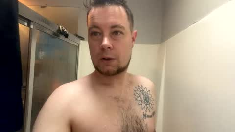 Snapshot of daddycam33 chatting on 03/08/26, 03:27 DaddyCam33 online show from 03/08/26, 03:27