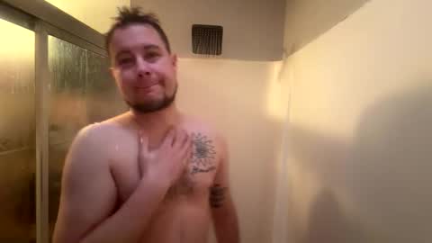 Snapshot of daddycam33 chatting on 03/16/26, 11:20 DaddyCam33 online show from 03/16/26, 11:20
