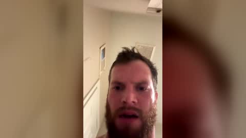 Snapshot of daddydeezilluvscumslutz chatting on 12/22/25, 06:32 daddydeezilluvscumslutz online show from 12/22/25, 06:32