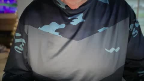 Snapshot of daddyfukker chatting on 11/22/25, 02:38 daddyfukker online show from 11/22/25, 02:38