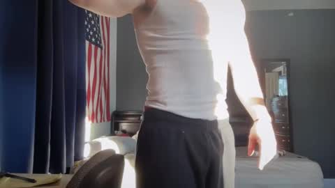 Snapshot of daddygmoney6969 chatting on 01/22/25, 02:14 daddygmoney6969 online show from 01/22/25, 02:14