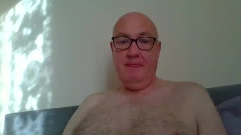 daddyhere4uall6 online show from 10/27/25, 08:07