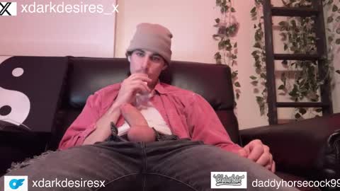 Snapshot of daddyhorsecock99 chatting on 02/05/25, 05:41 daddyhorsecock99 online show from 02/05/25, 05:41