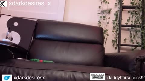 Snapshot of daddyhorsecock99 chatting on 03/01/25, 08:02 daddyhorsecock99 online show from 03/01/25, 08:02