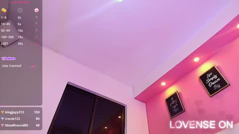 Snapshot of daddyissuesss_ chatting on 01/09/25, 10:41 JAZMIN online show from 01/09/25, 10:41