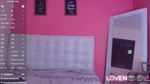 Snapshot of daddyissuesss_ chatting on 01/11/25, 07:38 JAZMIN online show from 01/11/25, 07:38