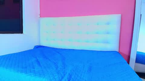 Snapshot of daddyissuesss_ chatting on 01/22/25, 10:48 JAZMIN online show from 01/22/25, 10:48