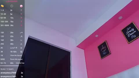 Snapshot of daddyissuesss_ chatting on 02/27/25, 10:42 JAZMIN online show from 02/27/25, 10:42