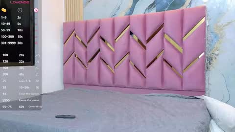 Snapshot of daddyissuesss_ chatting on 09/26/25, 07:29 JAZMIN online show from 09/26/25, 07:29