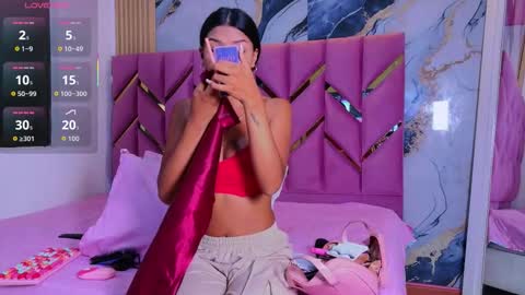 Snapshot of daddyissuesss_ chatting on 12/01/25, 07:19 JAZMIN online show from 12/01/25, 07:19