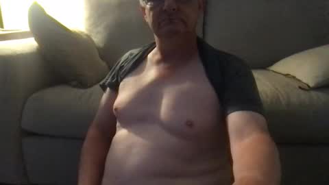 daddymike92883_1 online show from 03/12/25, 06:40