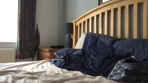 Snapshot of daddymoans4u chatting on 09/11/25, 12:27 daddymoans4u online show from 09/11/25, 12:27