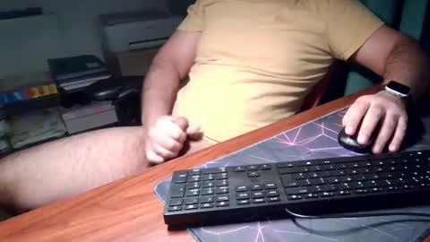 Snapshot of daddypimp3 chatting on 11/18/25, 12:05 Paul online show from 11/18/25, 12:05