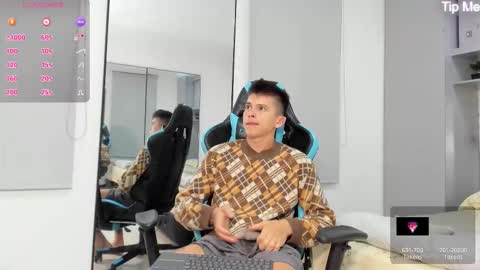 Snapshot of daddyrich4u chatting on 09/26/25, 01:42 daddyrich4u online show from 09/26/25, 01:42