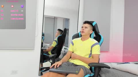 Snapshot of daddyrich4u chatting on 11/13/25, 01:26 daddyrich4u online show from 11/13/25, 01:26