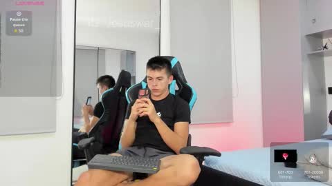 Snapshot of daddyrich4u chatting on 02/04/26, 03:23 daddyrich4u online show from 02/04/26, 03:23