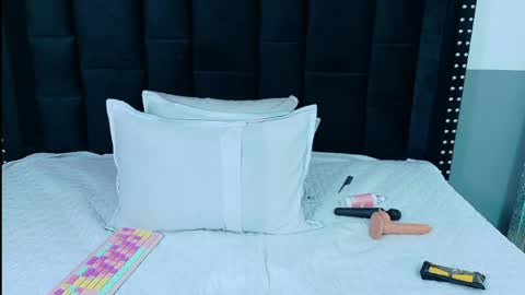 Snapshot of daddys_little_princesss chatting on 04/16/26, 08:20 Antonella online show from 04/16/26, 08:20