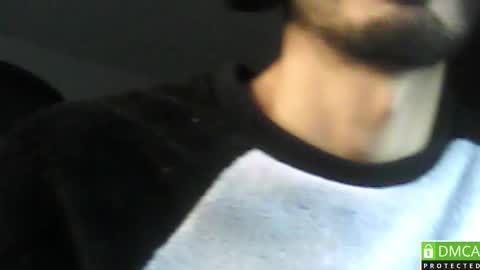 Snapshot of daddyselim chatting on 03/19/26, 11:31 the alpha online show from 03/19/26, 11:31