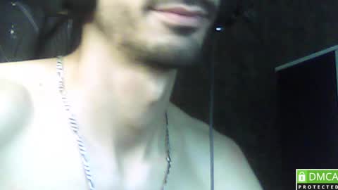 Snapshot of daddyselim chatting on 06/03/26, 02:33 the alpha online show from 06/03/26, 02:33