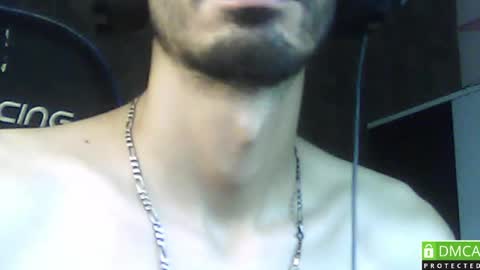 Snapshot of daddyselim chatting on 07/01/26, 03:01 the alpha online show from 07/01/26, 03:01