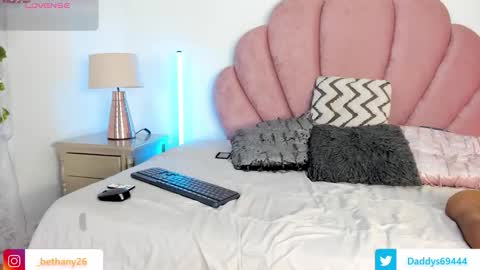 Snapshot of daddysgirrl1_ chatting on 11/27/25, 11:07 Bethany online show from 11/27/25, 11:07