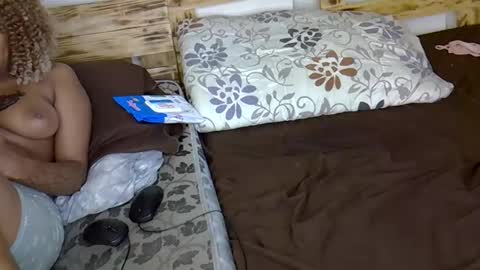 Snapshot of daddyslove_ chatting on 03/17/26, 01:10 Daddys love online show from 03/17/26, 01:10