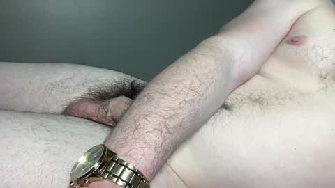 Snapshot of daddysmonstercockshow chatting on 01/08/25, 03:50 daddysmonstercockshow online show from 01/08/25, 03:50