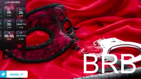 Snapshot of daddyspetite_ chatting on 02/11/25, 08:10 Lili online show from 02/11/25, 08:10