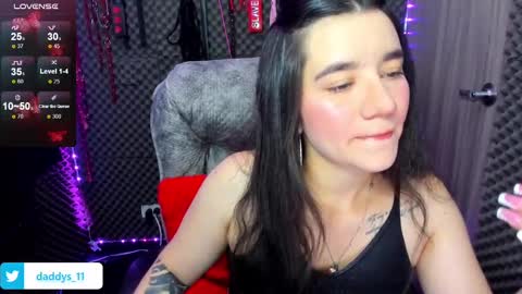 Snapshot of daddyspetite_ chatting on 03/05/25, 04:24 Lili online show from 03/05/25, 04:24