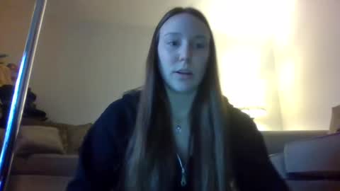 Snapshot of daddysssgoodgirl chatting on 03/11/25, 03:23 daddys good girl online show from 03/11/25, 03:23