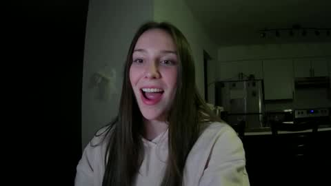 Snapshot of daddysssgoodgirl chatting on 01/19/26, 08:40 daddys good girl online show from 01/19/26, 08:40