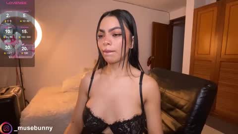 Sophie online show from 10/07/25, 02:09