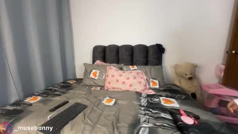 Snapshot of daddysweeeetbody chatting on 03/10/26, 02:38 Sophie online show from 03/10/26, 02:38